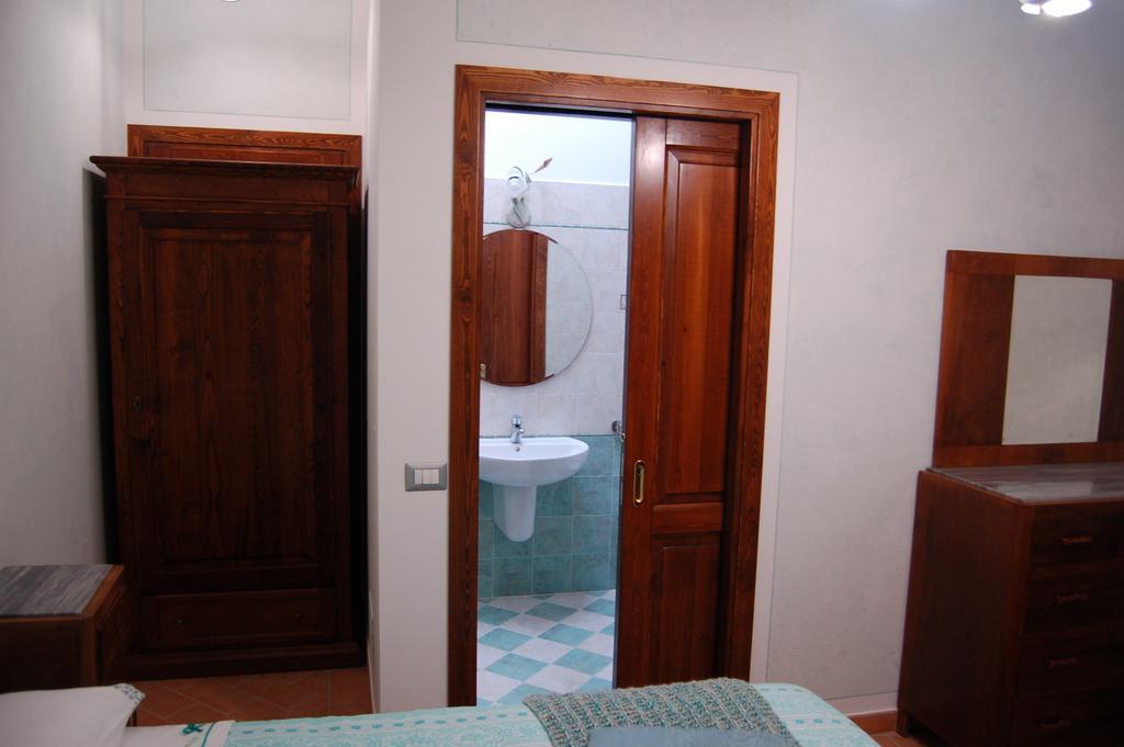 Valiano Agriturismo "Le Rondinelle" חדר תמונה