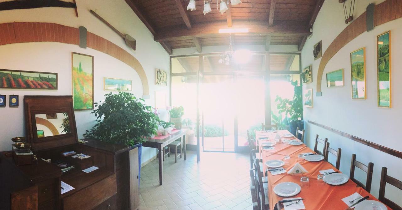 Valiano Agriturismo "Le Rondinelle" מראה חיצוני תמונה